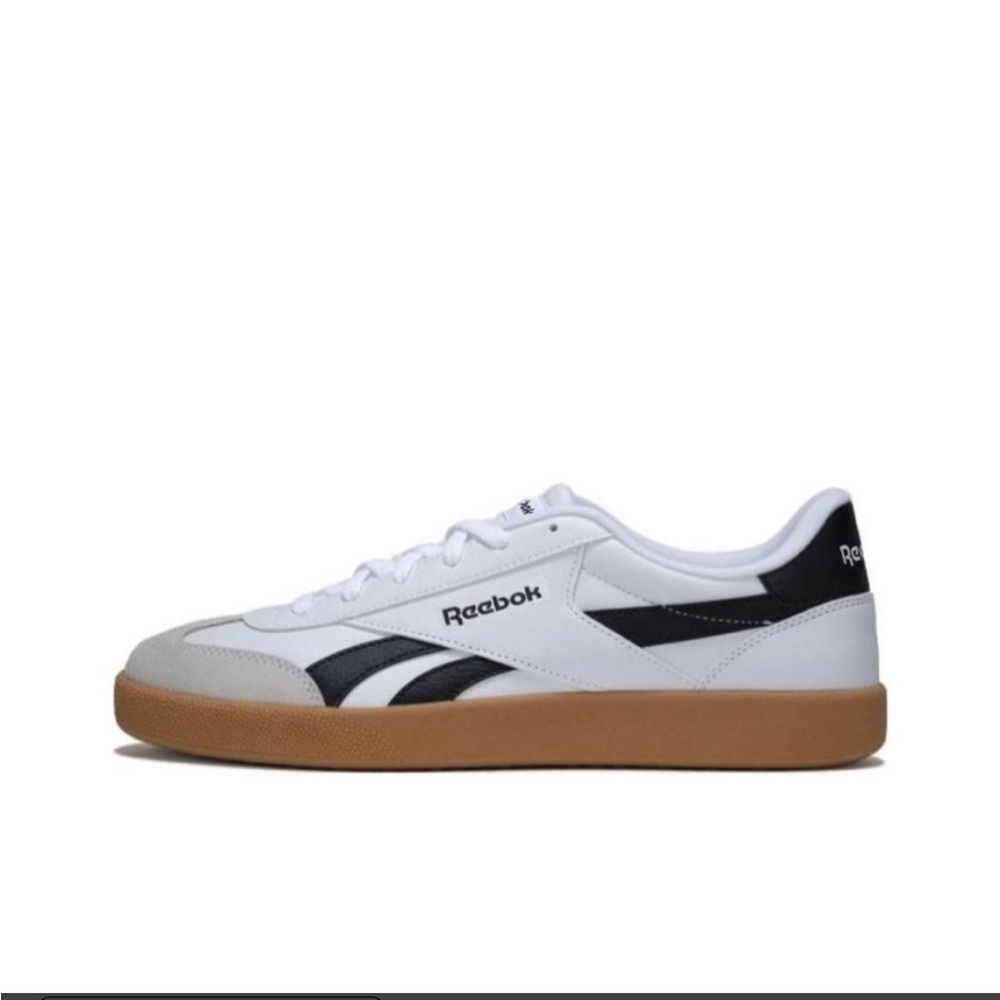 Reebok Skater shoe, club shoe, revenge shoe. Brand New never worn. Women size 9